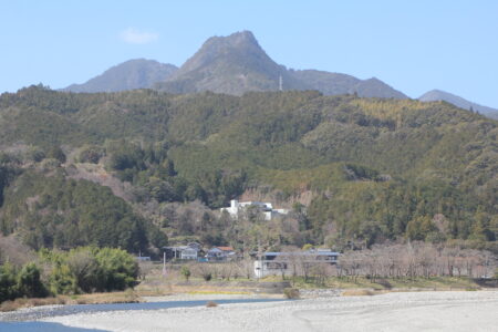 1/18 講座「蛇紋岩と謎に包まれた黒瀬川帯」