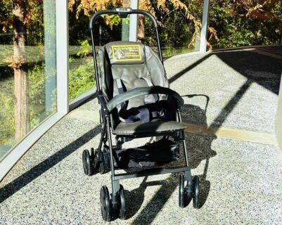 ベビーカーの寄贈がありました